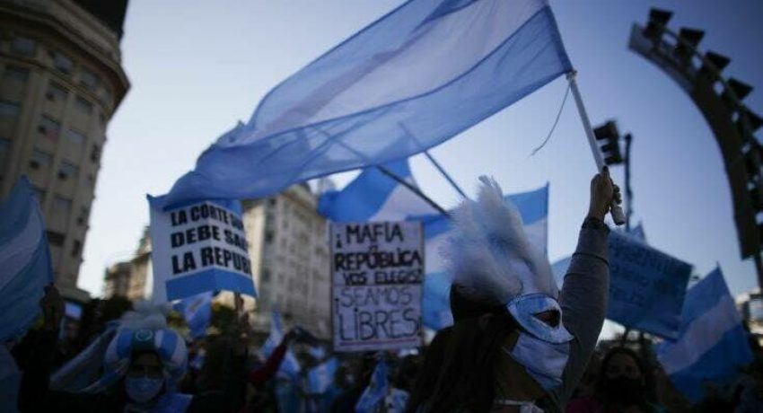 Virus Outbreak Argentina Protest
